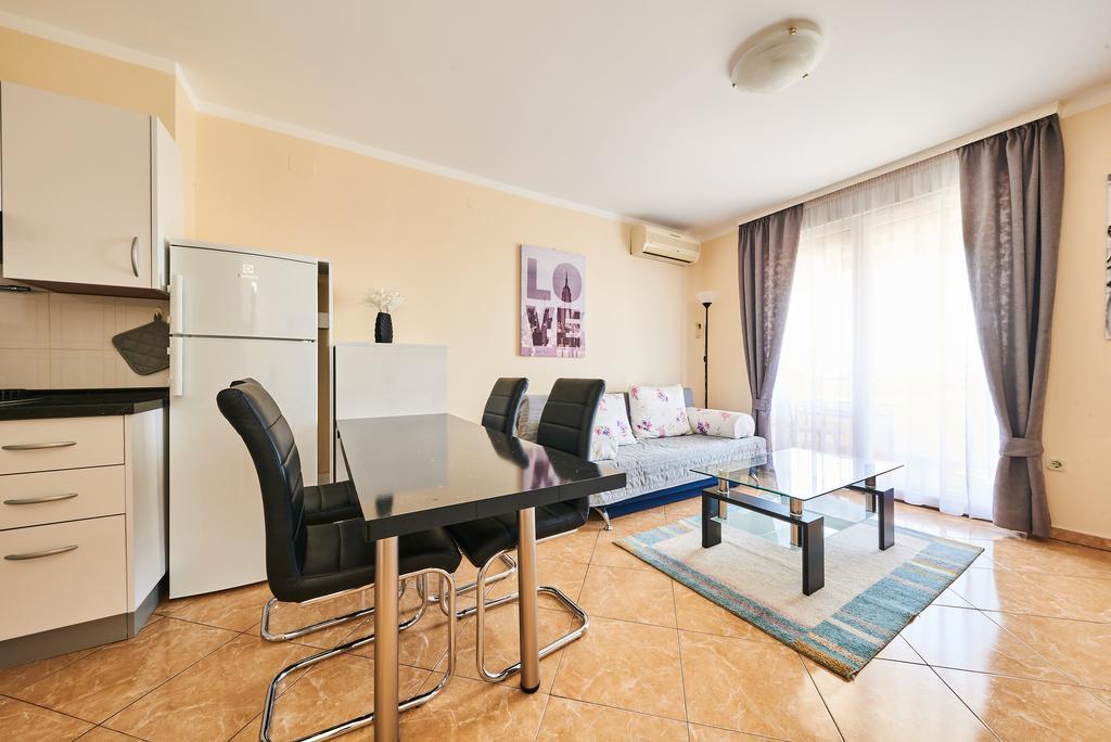 Apartment Vita Moela Umag Exterior photo