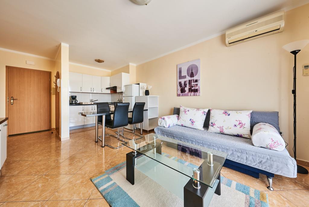 Apartment Vita Moela Umag Exterior photo